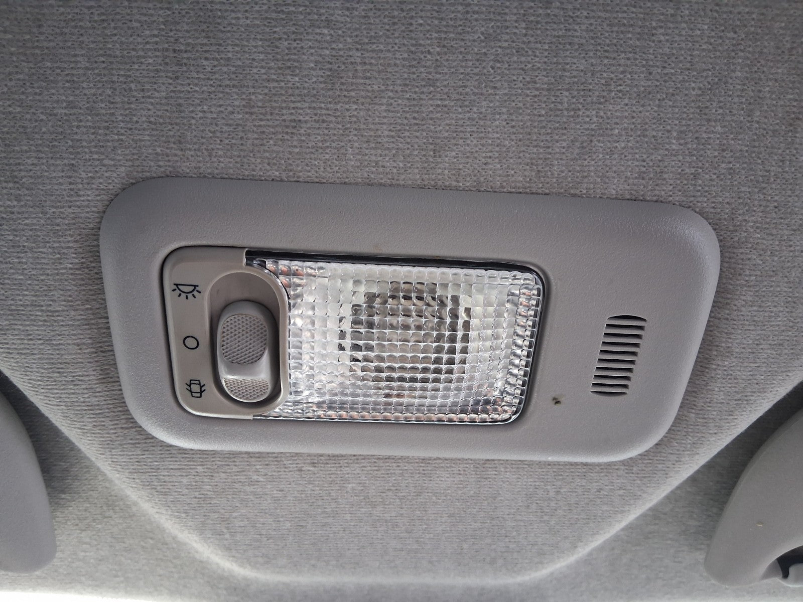 2019 PEUGEOT 108 3 DOOR MK2 FRONT INTERIOR ROOF READING COURTESY LIGHT