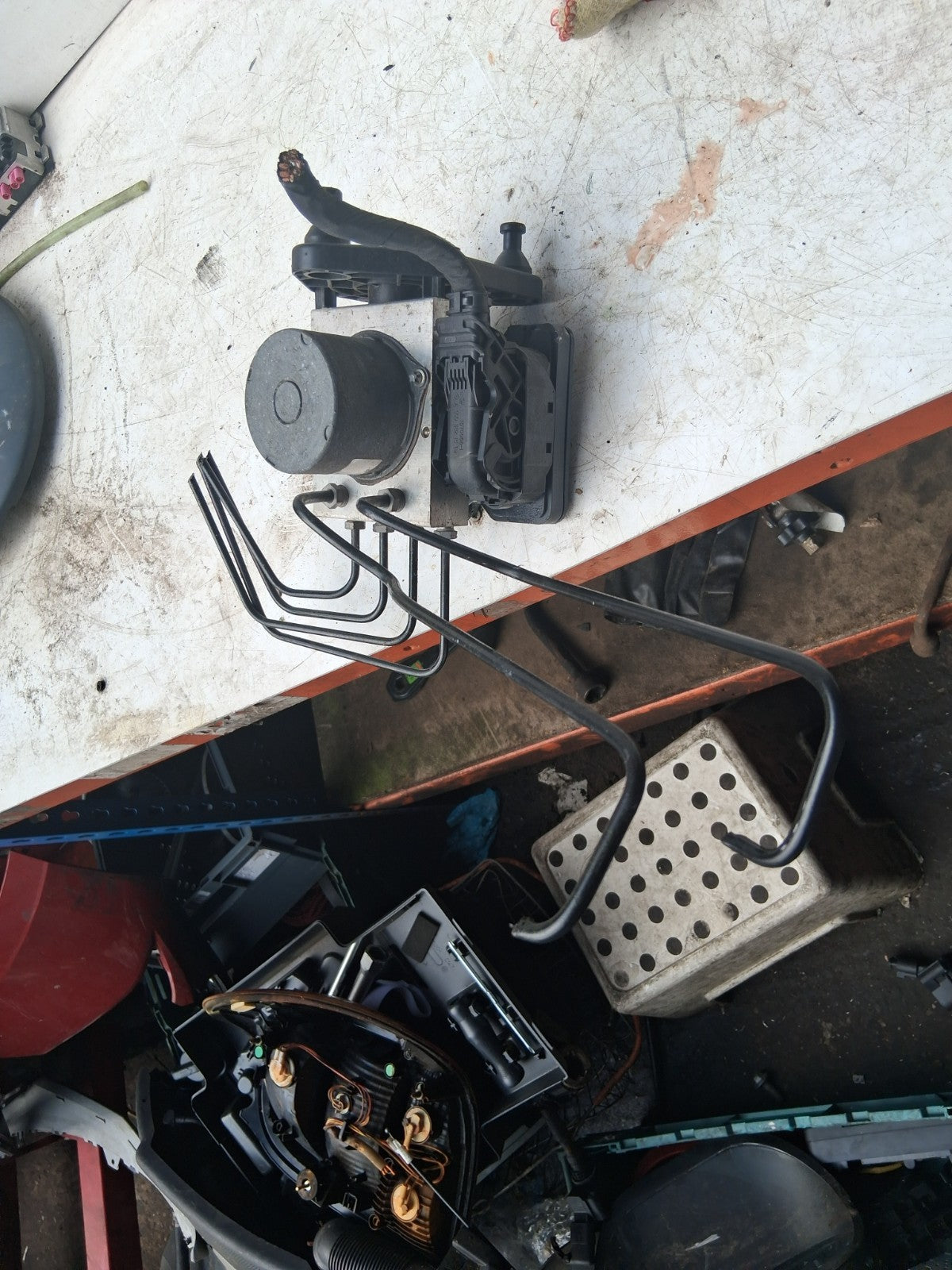 MERCEDES SPRINTER W907 2018 2.1 DIESEL ABS PUMP AND MODULATOR A9079003703