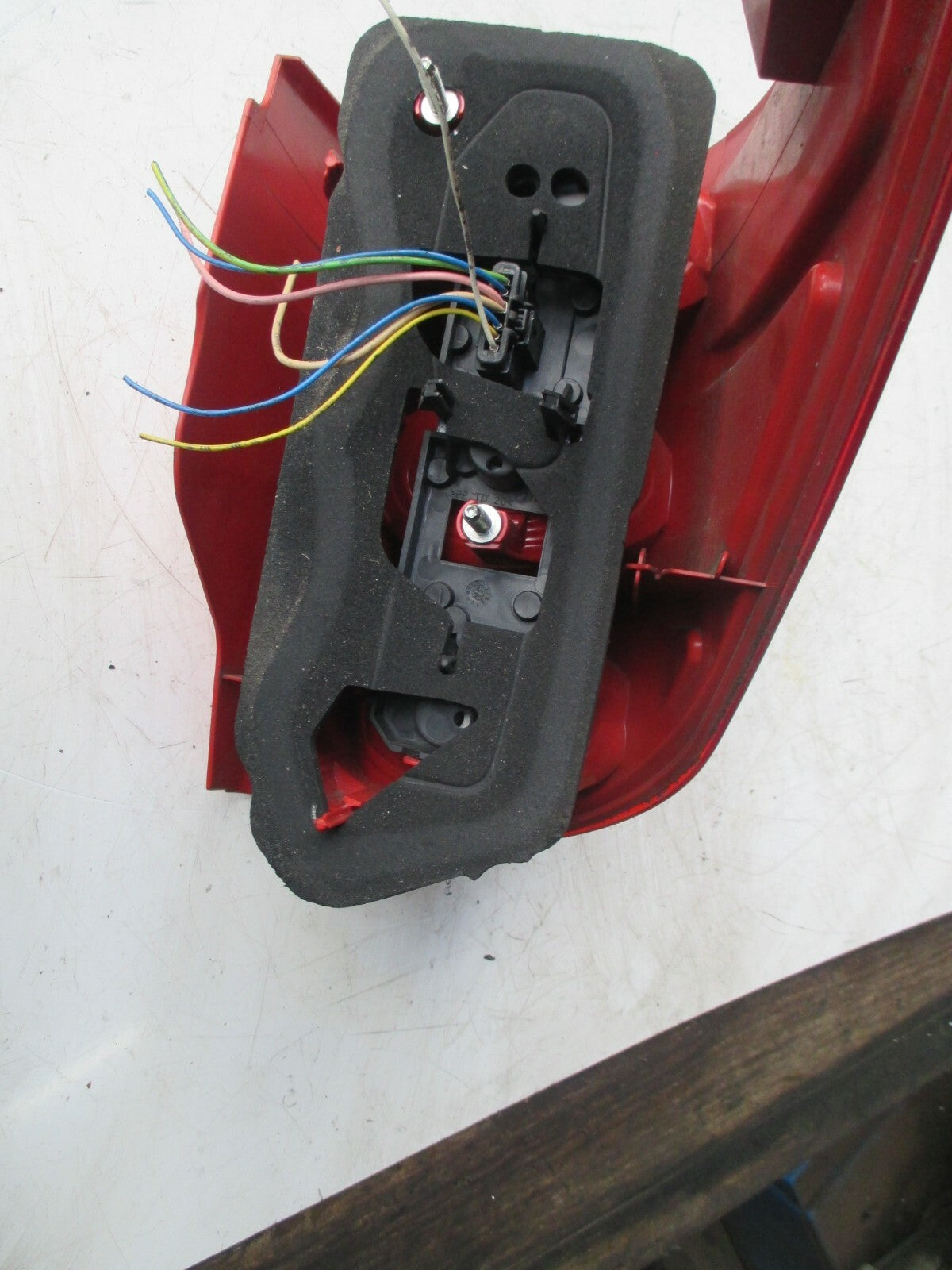 PEUGEOT 1007 2008 NSR PASSENGER SIDE REAR BRAKE TAIL LIGHT CLUSTER UNIT