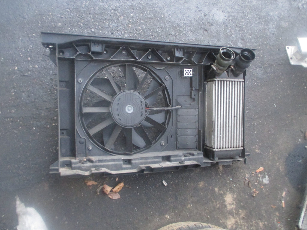 2009 CITROEN C4 2.0 DIESEL RADIATOR FAN INTERCOOLER COWLING RP27