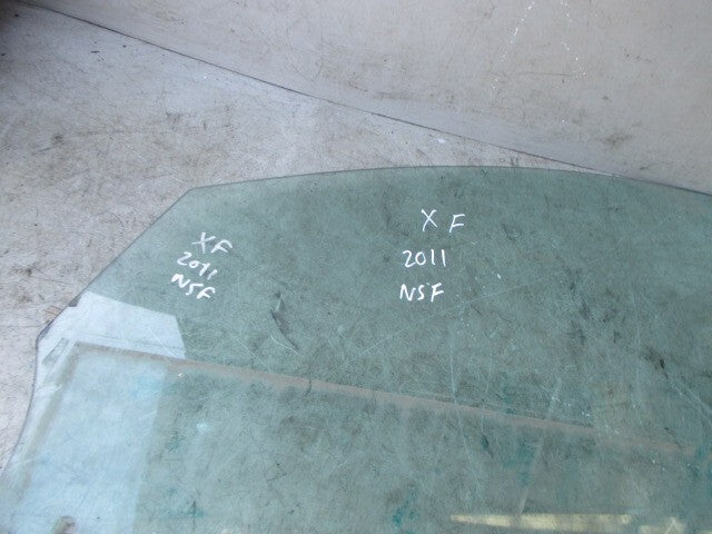 2011 JAGUAR XF NSF PASSENGER SIDE FRONT WINDOW GLASS