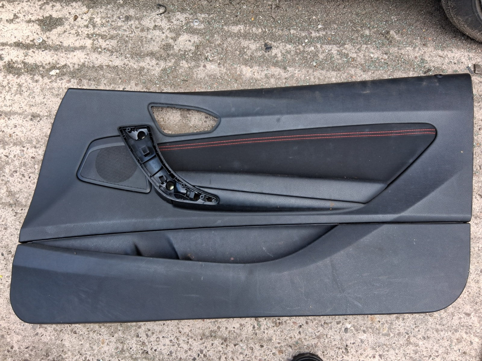 2014 BMW 1 SERIES F20 3 DOOR OSF DRIVER SIDE FRONT RIGHT DOOR CARD