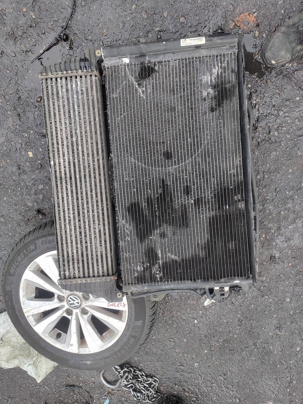 MERCEDES BENZ 2012 W639 2.1 DIESEL RADIATOR A6395004200