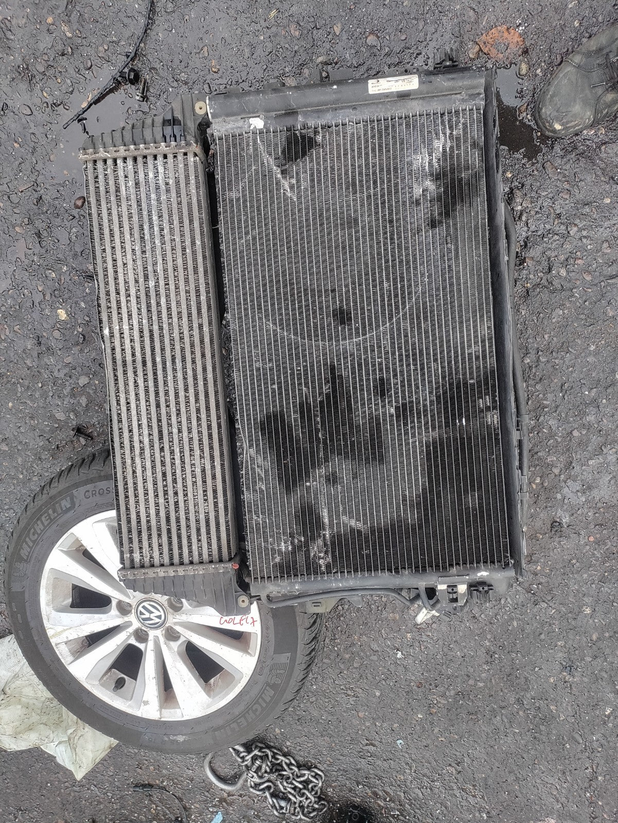 MERCEDES BENZ 2012 W639 2.1 DIESEL RADIATOR A6395004200
