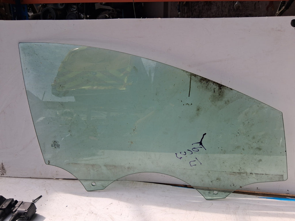 2017 FORD FOCUS MK3 OSF DRIVER SIDE FRONT RIGHT WINDOW GLASS