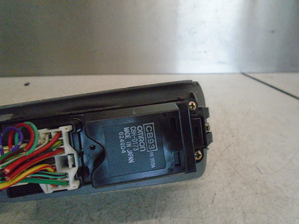 MAZDA PREMACY 2003 OSF DRIVER SIDE FRONT WINDOW SWITCH