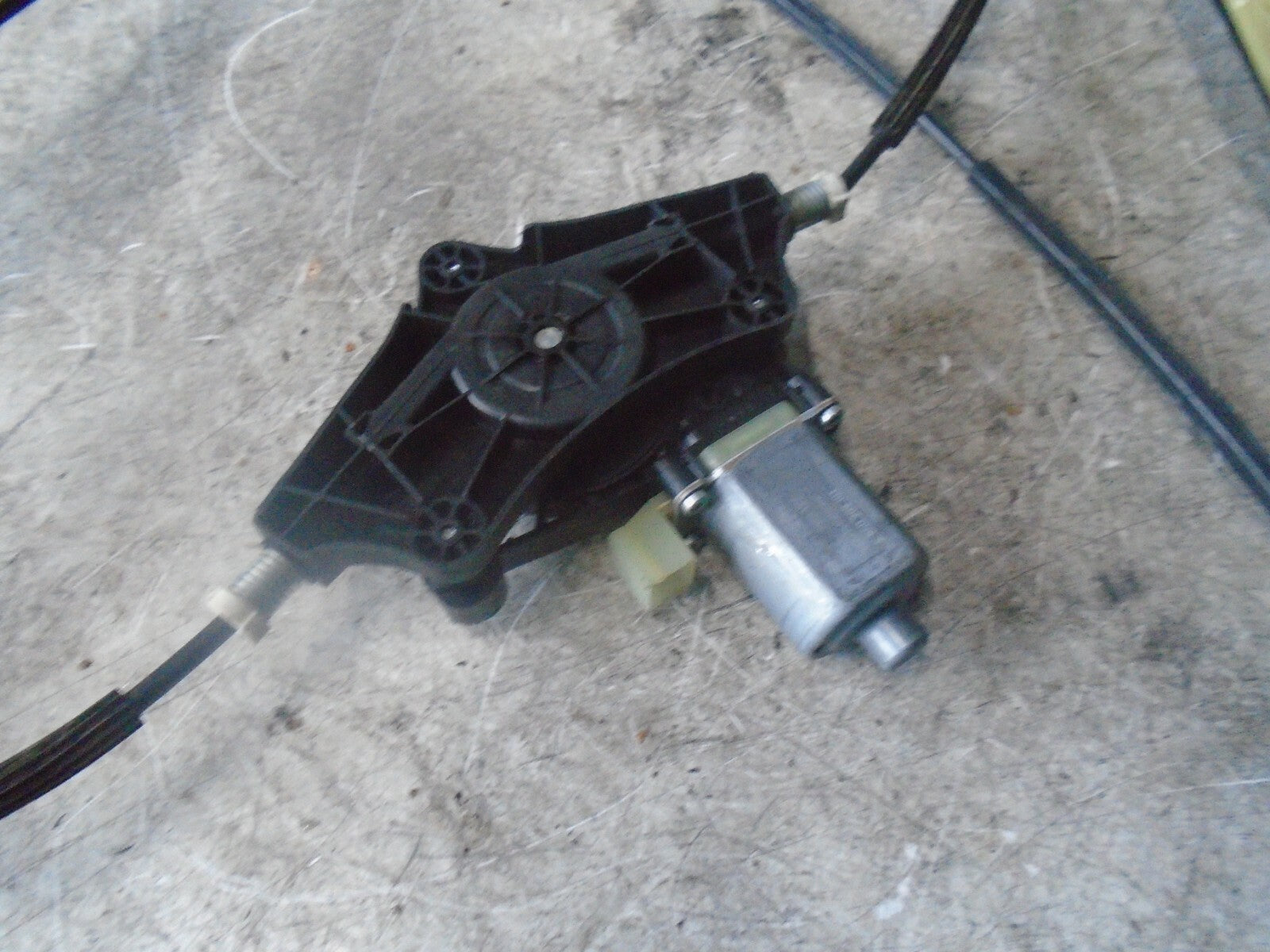 VOLKSWAGEN GOLF 2018 MK7 NSF FRONT PASSENGER SIDE WINDOW MOTOR REGULATOR