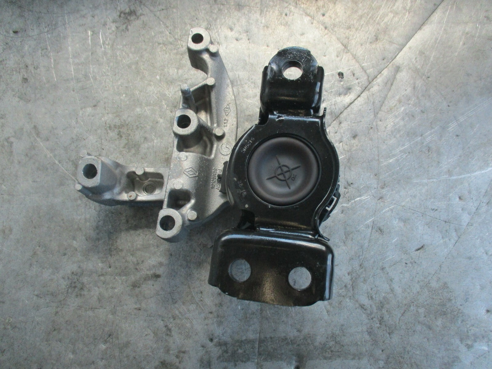 NISSAN QASHQAI J11 (MK2) NS PASSENGER SIDE ENGINE MOUNT PANEL
