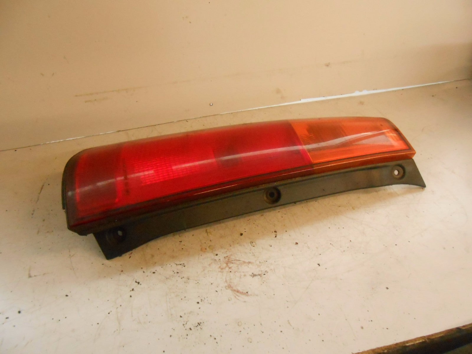 HONDA CRV CR-V MK1 2001 NSR PASSENGER SIDE REAR BRAKE STOP TAIL LIGHT ASSEMBLY