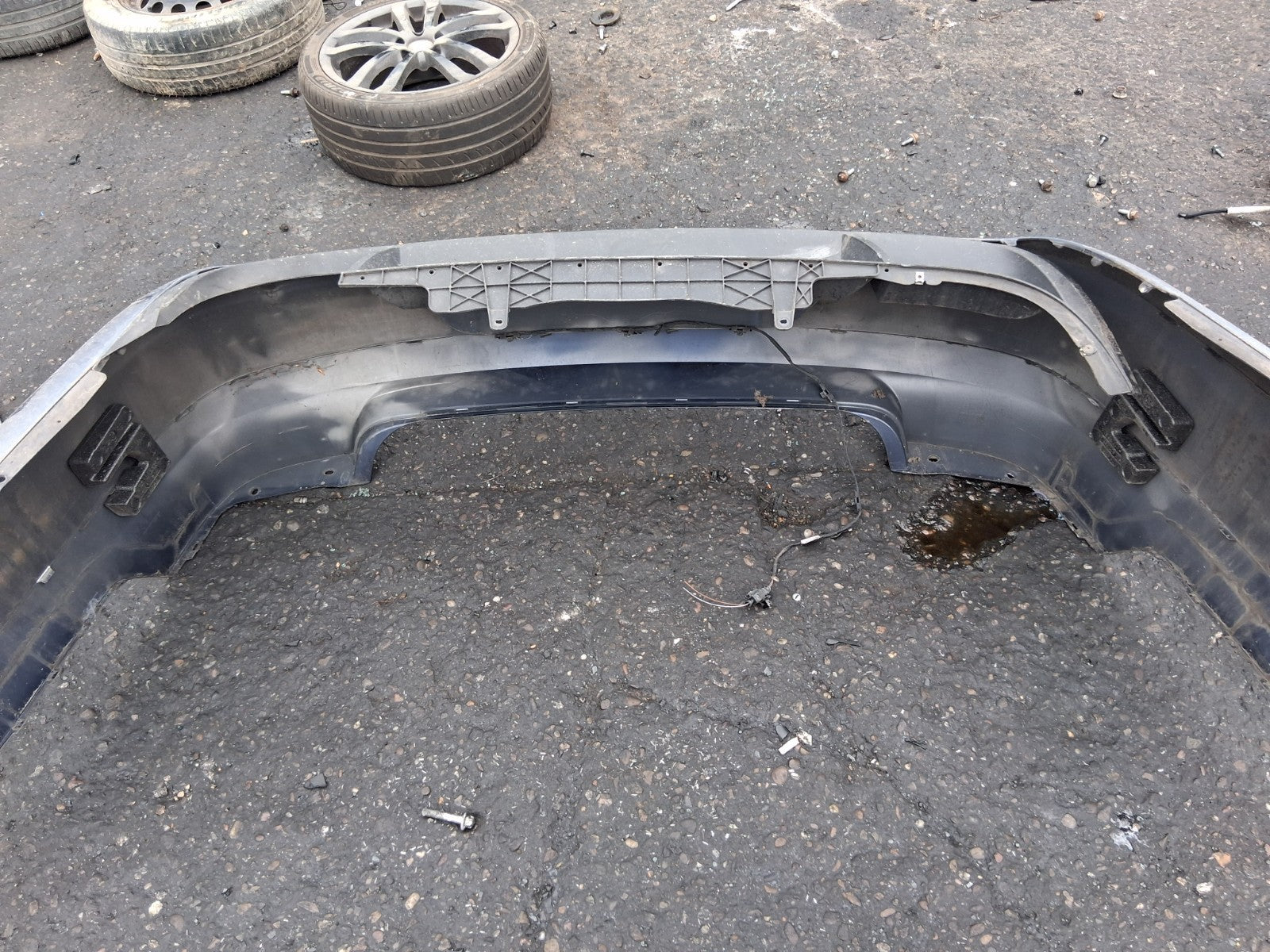 2014 VW VOLKSWAGEN PASSAT B7 SALOON COMPLETE REAR BUMPER BLUE