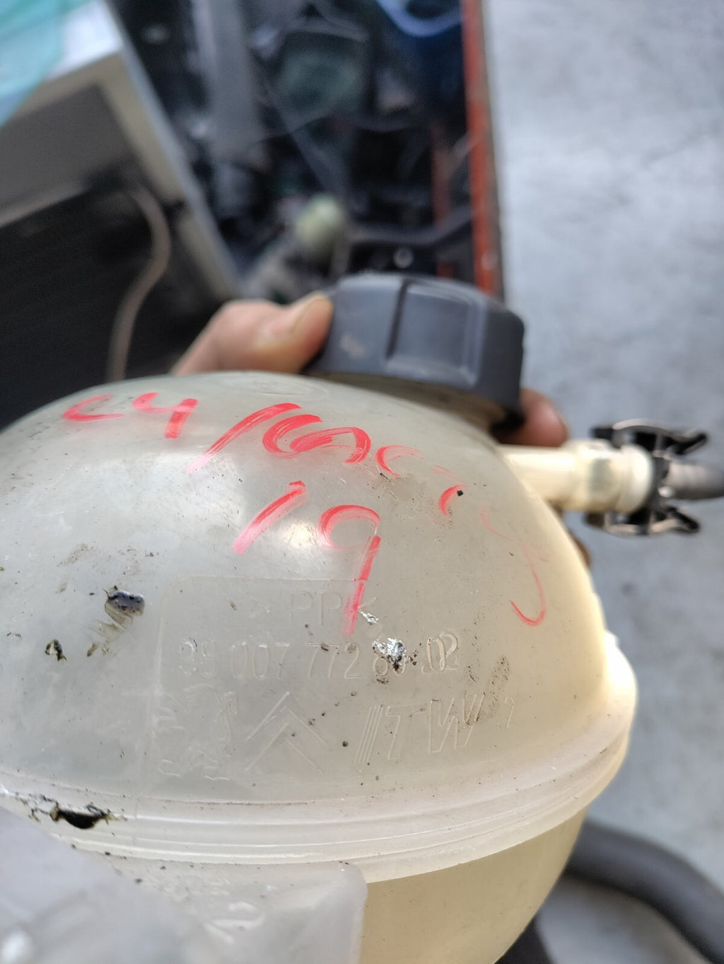2019 CITROEN C4 CACTUS COOLANT EXPANSION BOTTLE TANK 980077728002