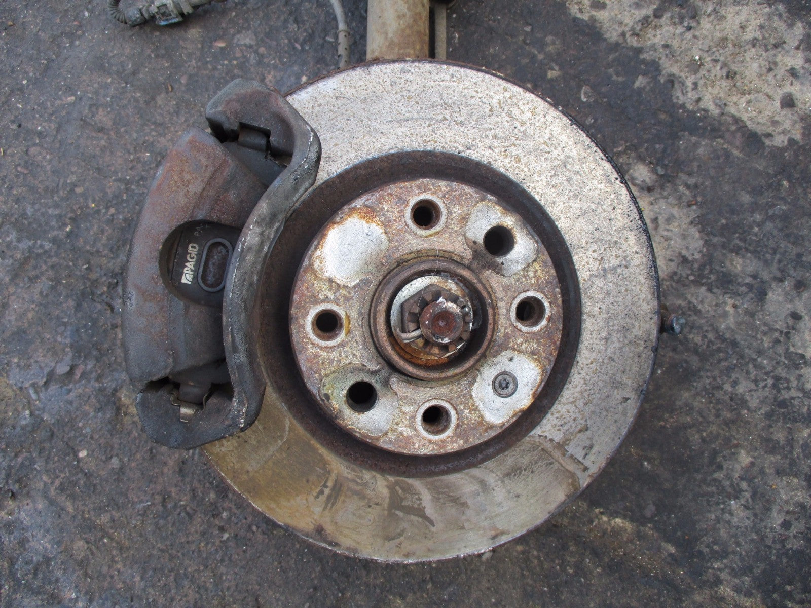 VAUXHALL TIGRA B 2006 1.4 NSF PASSENGER FRONT HUB SHOCK SPRING CALIPER 13191019
