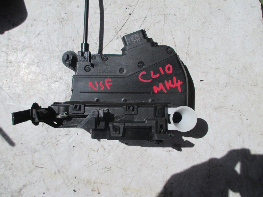 RENAULT CLIO MK4 NS PASSENGER SIDE FRONT DOOR LOCK 805033074R