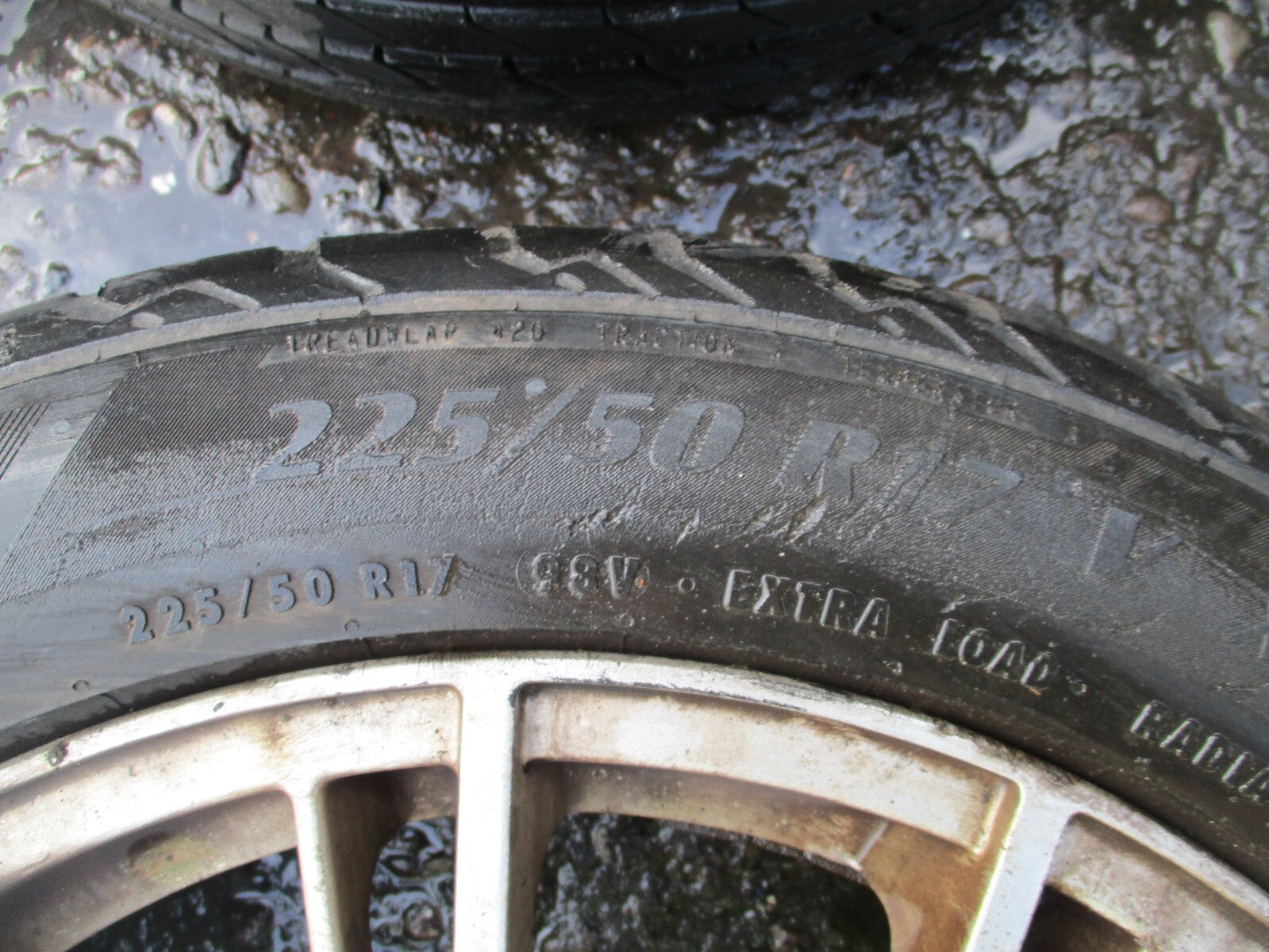 FORD MONDEO MK4 2010 17 INCH ALLOY WHEEL WITH TYRE 225/50R17