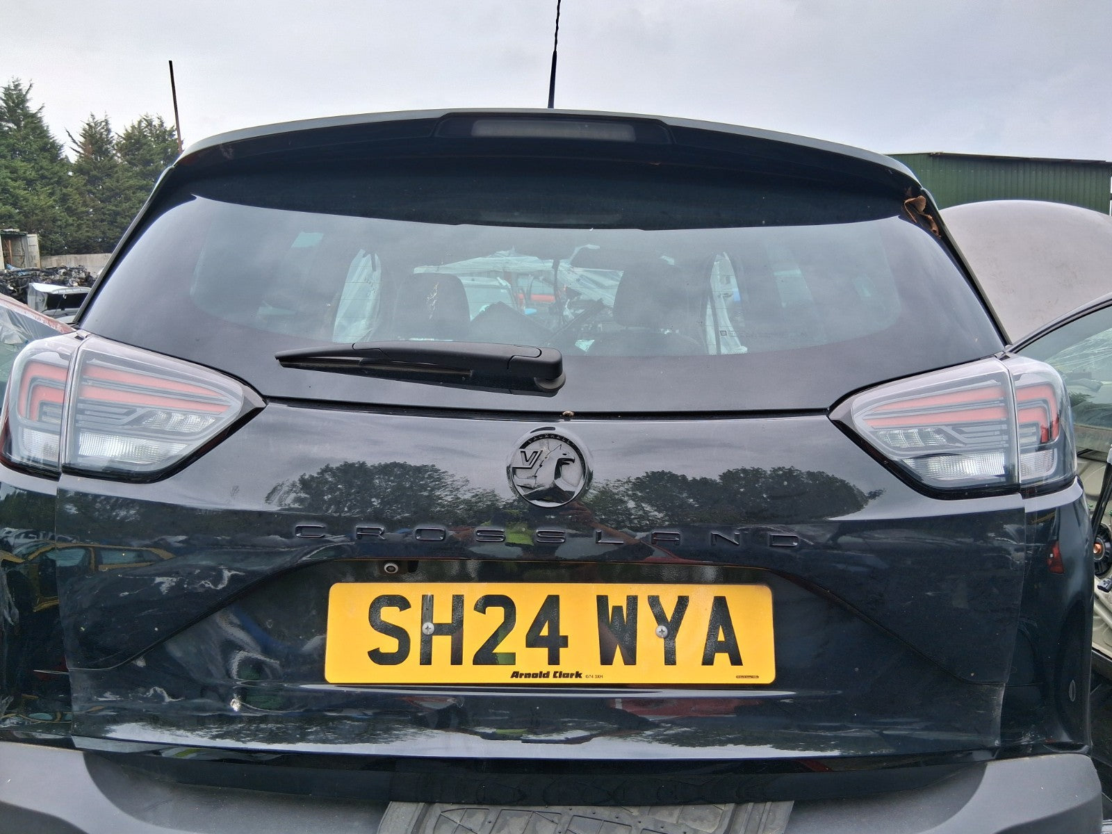 2024 VAUXHALL CROSSLAND BARE TAILGATE BOOTLID DIAMOND BLACK METALLIC 23G
