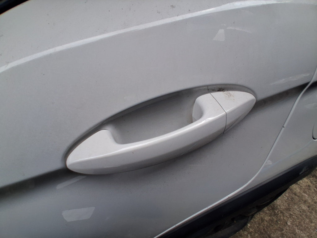 2018 FORD KA + PLUS MK3 HATCHBACK NSR PASSENGER SIDE REAR DOOR HANDLE WHITE