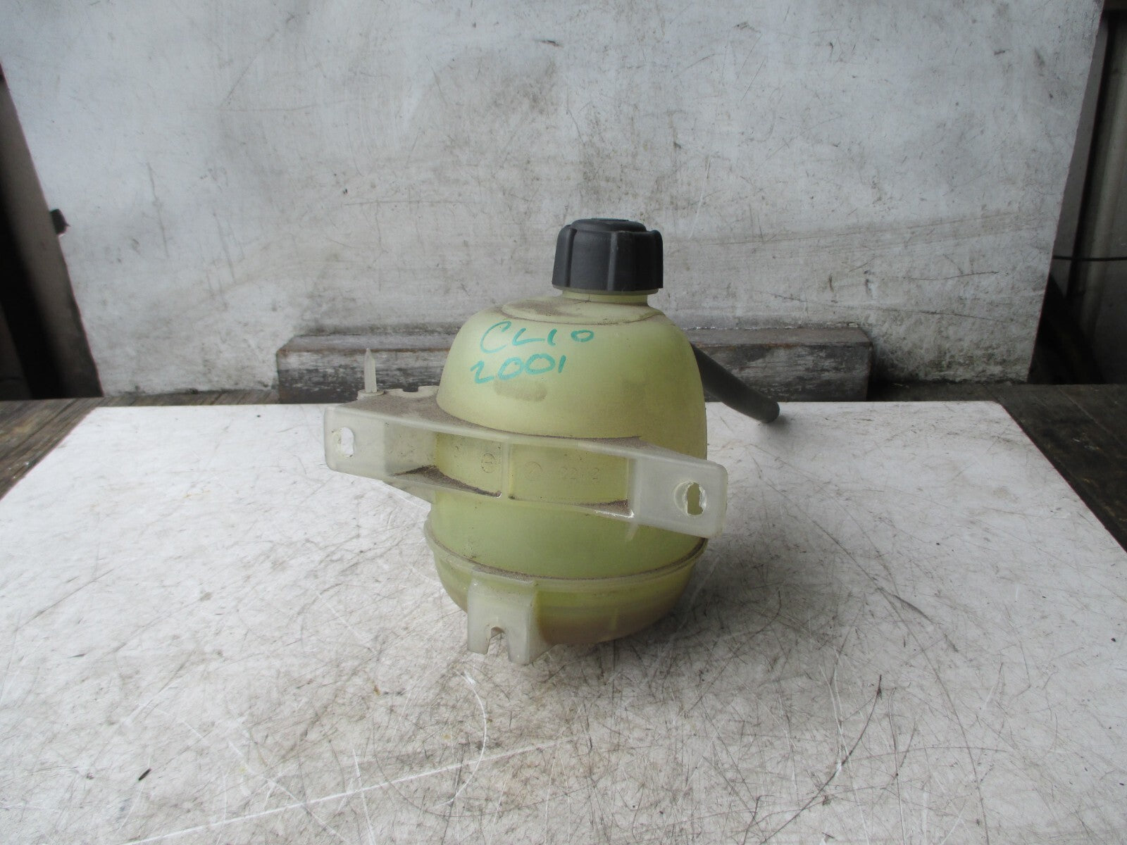 RENAULT CLIO 2001 COOLANT EXPANSION BOTTLE TANK 7700836316