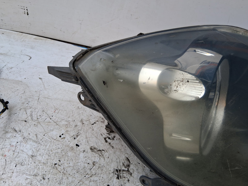 2006 FORD FIESTA MK6 OSF DRIVER SIDE FRONT RIGHT HEADLIGHT 0301224711