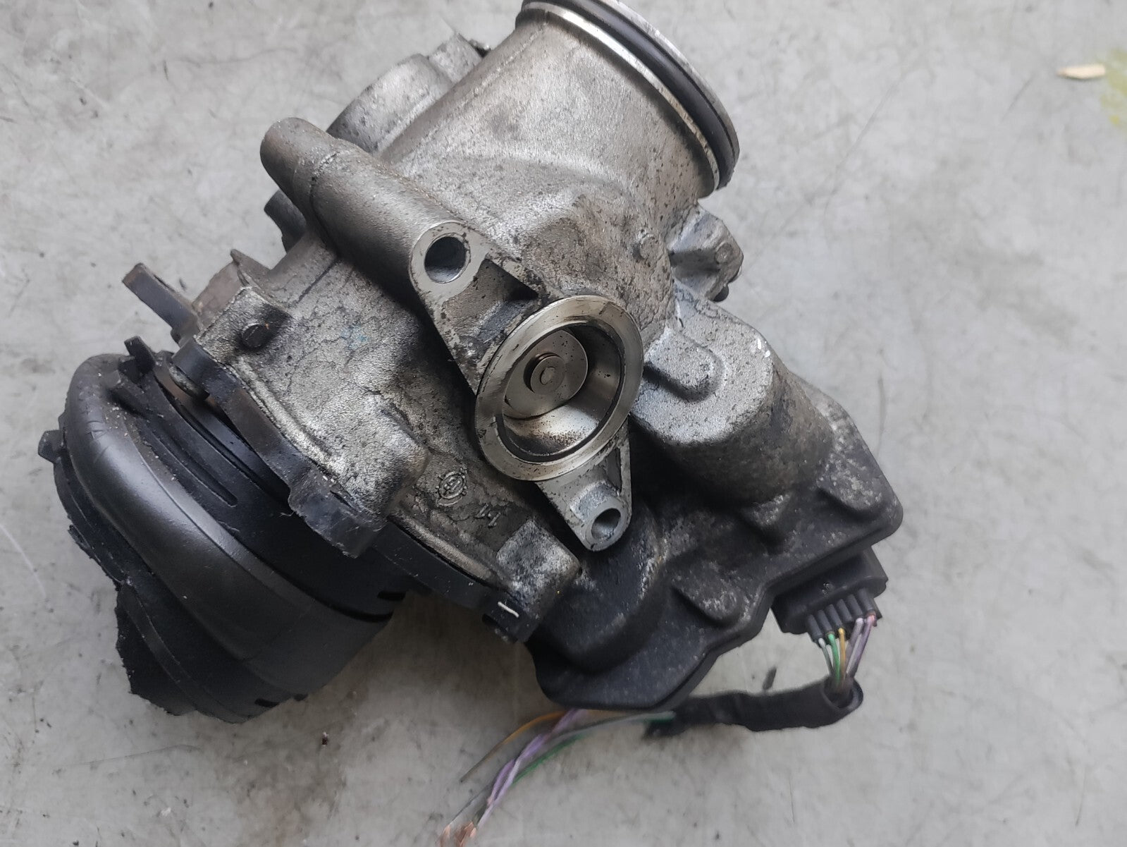 JAGUAR XE 2017 2.0 DIESEL EGR VALVE UNIT G4D35H273AB