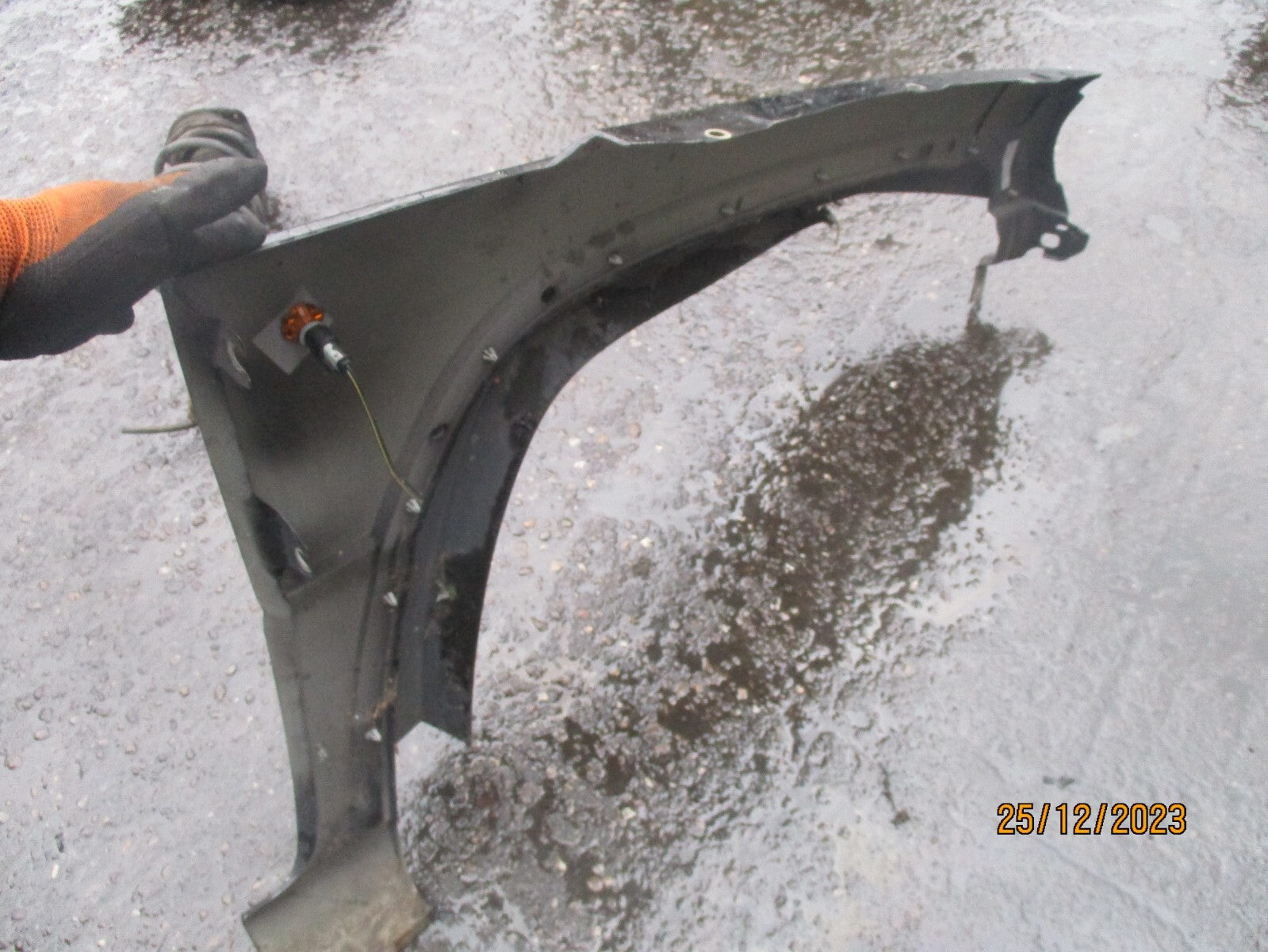 JEEP CHEROKEE MK3 2006 NSF PASSENGER SIDE FRONT WING PANEL BLACK
