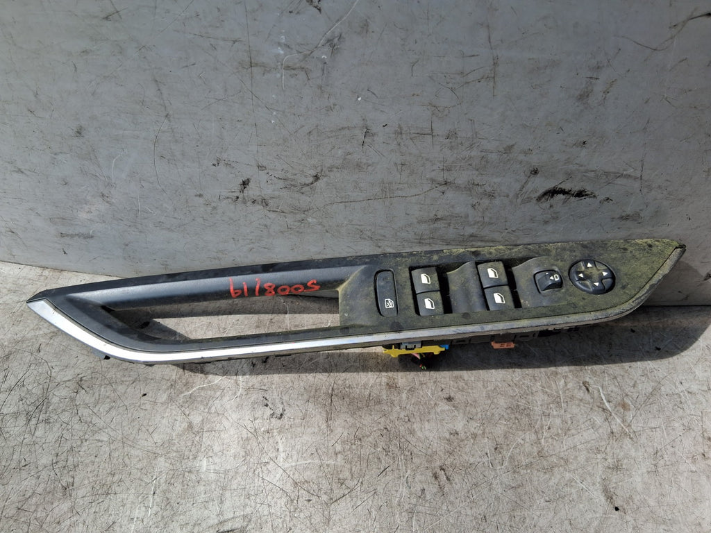 2019 PEUGEOT 5008 MK2 OSF DRIVER SIDE FRONT RIGHT WINDOW CONTROL SWITCH 98319739