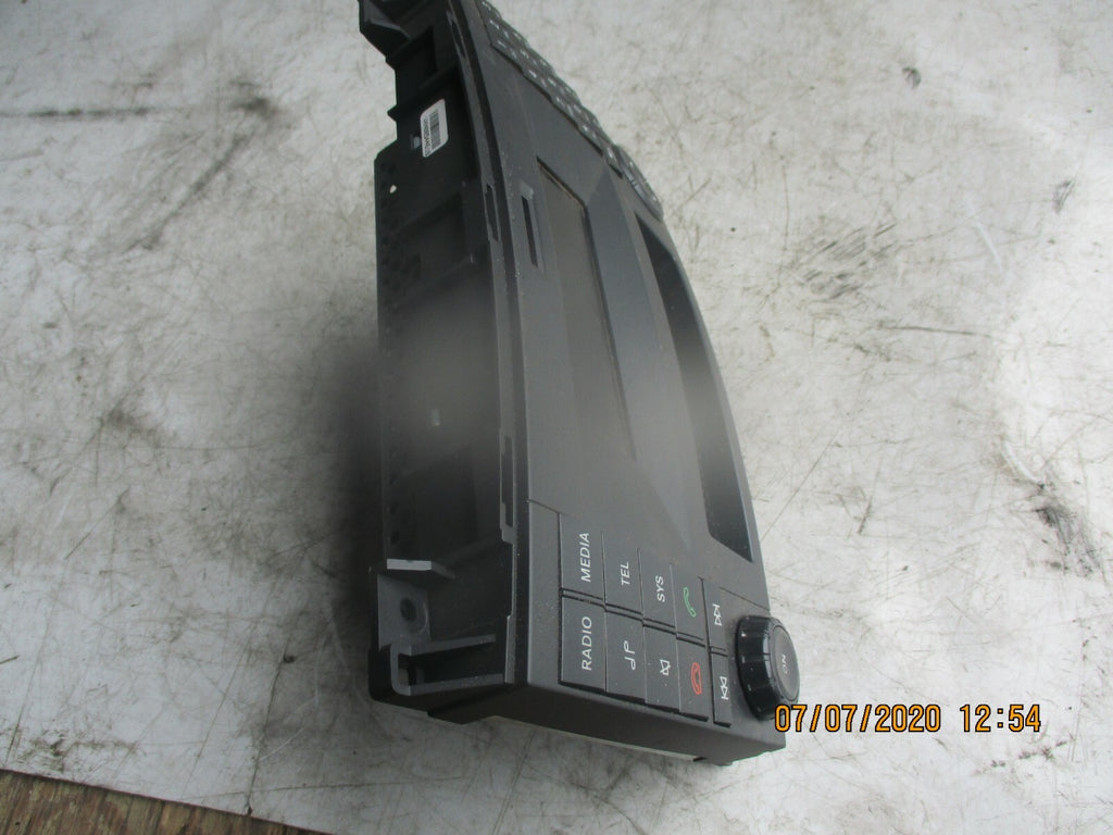 VW VOLKSWAGEN 2015 CRAFTER RADIO STEREO HEAD UNIT 9069008800