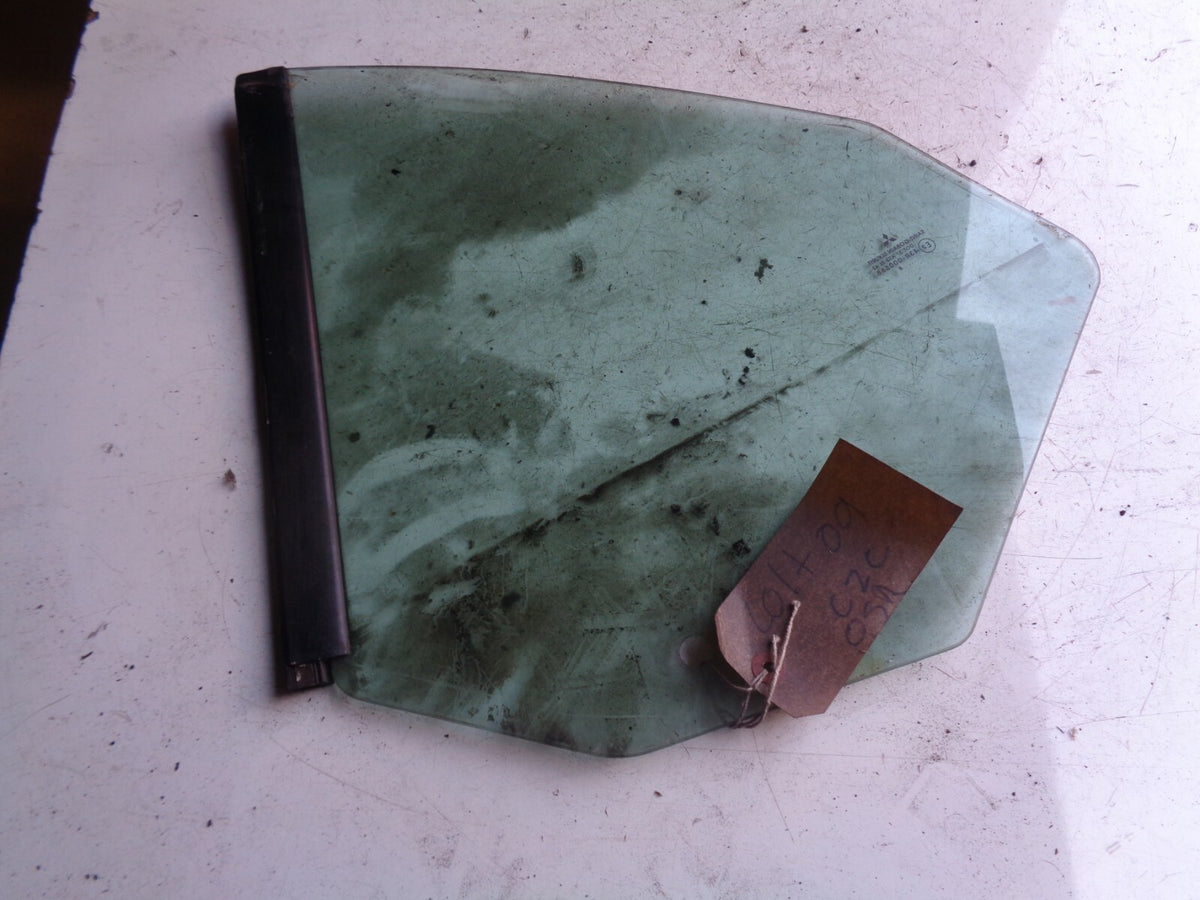 MITSUBISHI COLT CZC MK1 OSR DRIVER SIDE REAR QUARTER GLASS