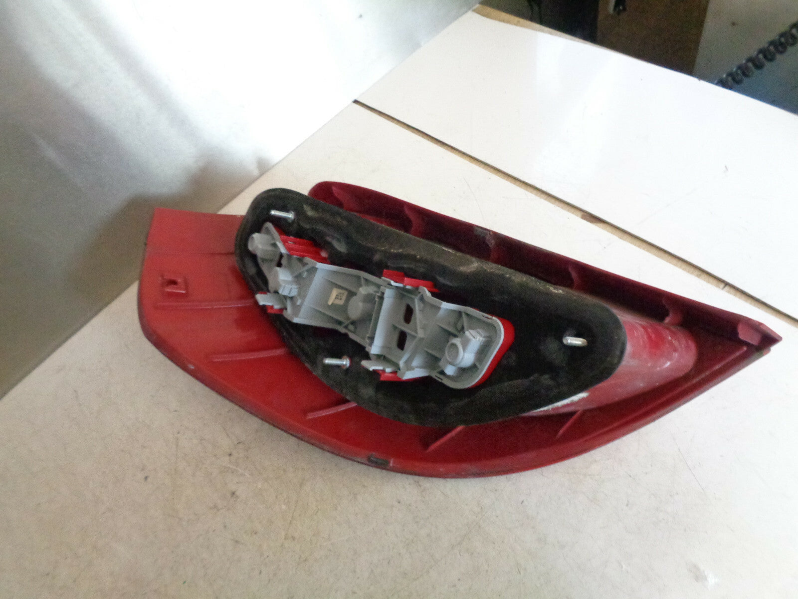 MERCEDES BENZ A CLASS W169 OSR DRIVER SIDE REAR TAIL LIGHT A1698200464R
