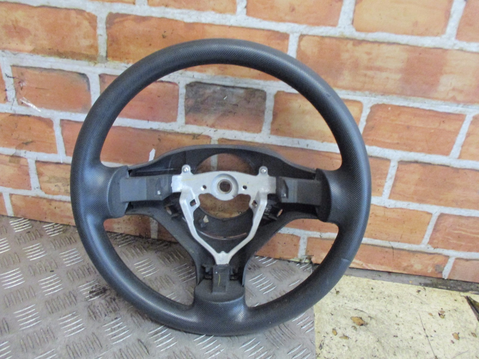CITROEN C1 2007 3 SPOKE PERFORATED BARE STEERING WHEEL BLACK MGS120-01840