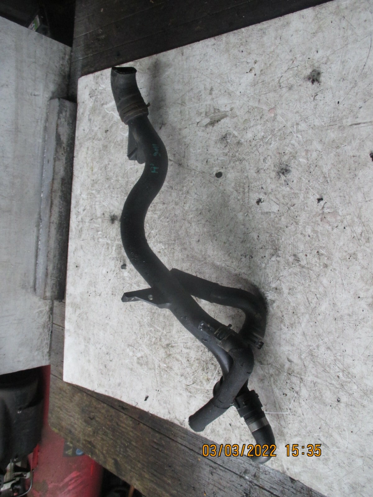 AUDI A5 8T 2011 2.0 TDI RADIATOR COOLANT WATER HOSE PIPE 03L121071C