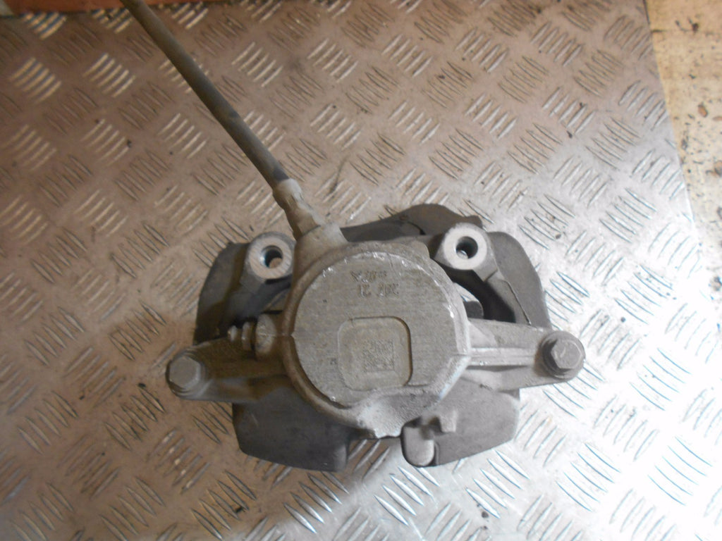 MERCEDES C CLASS S204 2013 C220 CDI NSF PASSENGER SIDE FRONT BRAKE CALIPER TRW