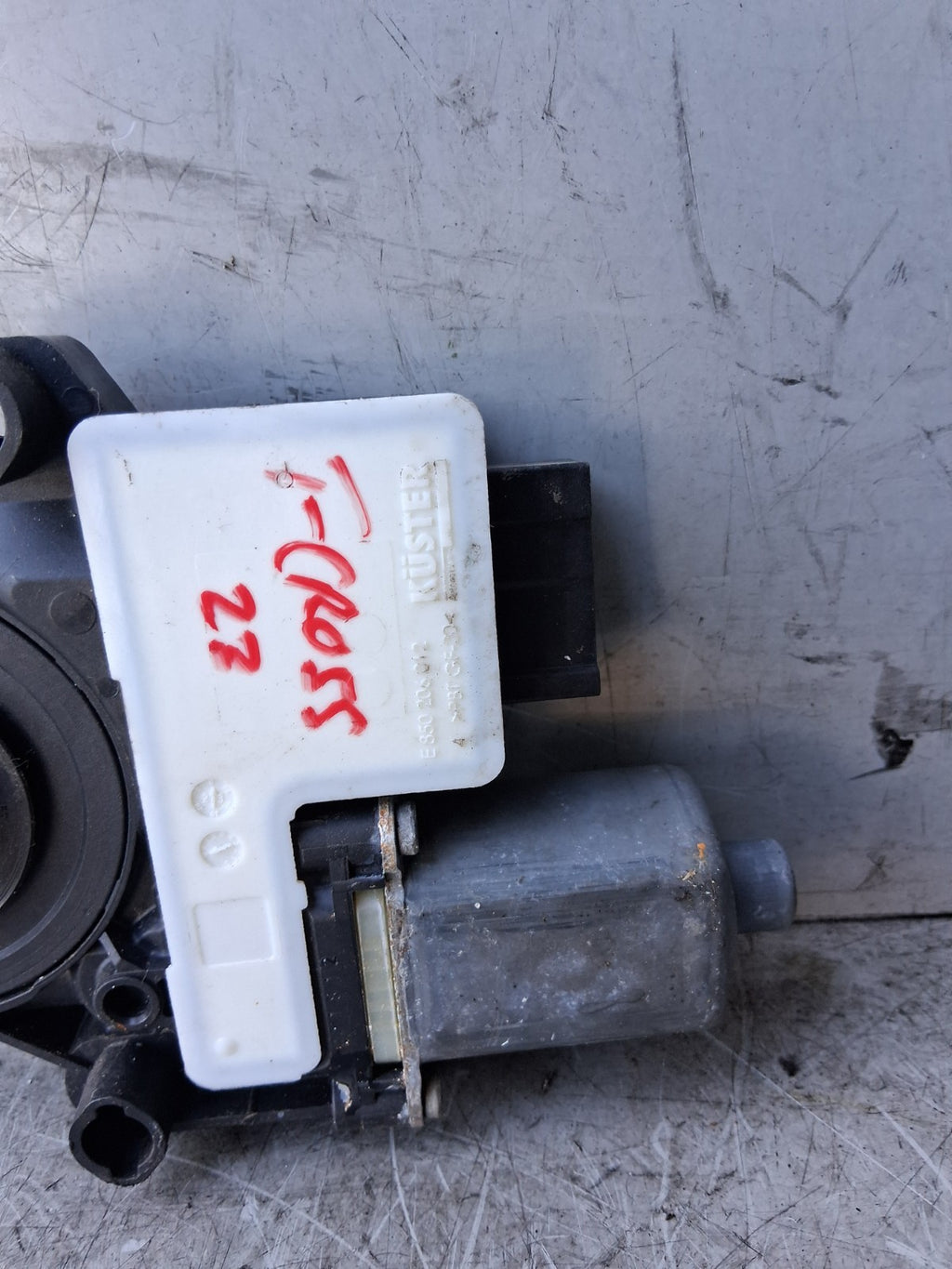 VW VOLKSWAGEN T CROSS 2023 NSF PASSENGER SIDE FRONT WINDOW MOTOR 2Q1959406G