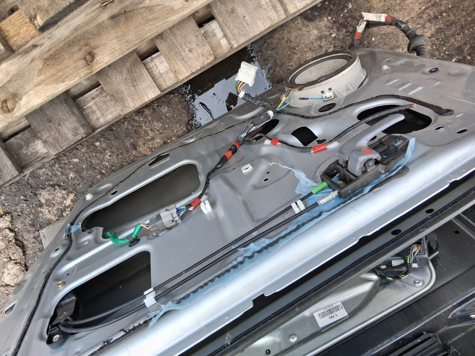 TOYOTA RAV 4 MK2 2003 OSF DRIVER SIDE FRONT BARE DOOR SILVER