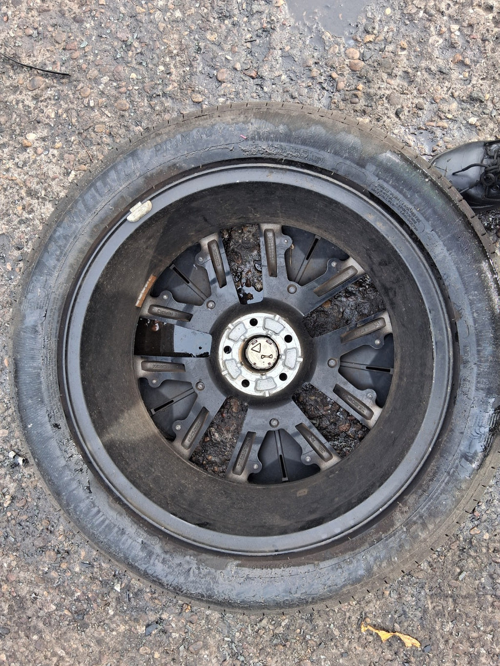 2024  DS AUTOMOBILES DS 7 19 INCH ALOY WHEEL WITH TYRE 235/50R19