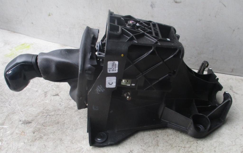 2019 PEUGEOT PARTNER 5 SPEED MANUAL GEARSTICK GEAR STICK ASSEMBLY 9814652680