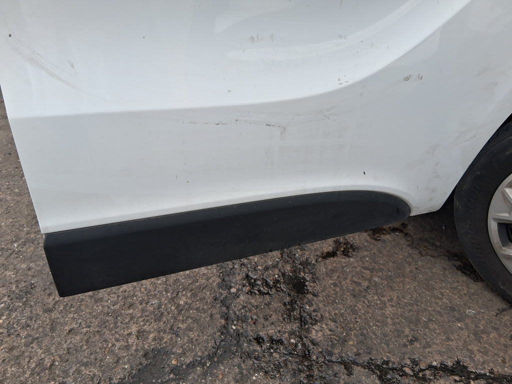 2024 RENAULT TRAFIC X82 MK3 OS DRIVER SIDE FRONT DOOR MOULDING TRIM