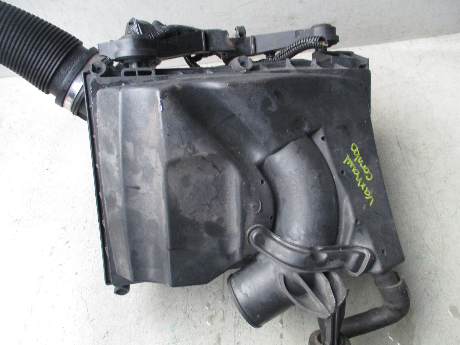 2007 VAUXHALL COMBO C 1.3 DIESEL AIR FILTER BOX ASSEMBLY