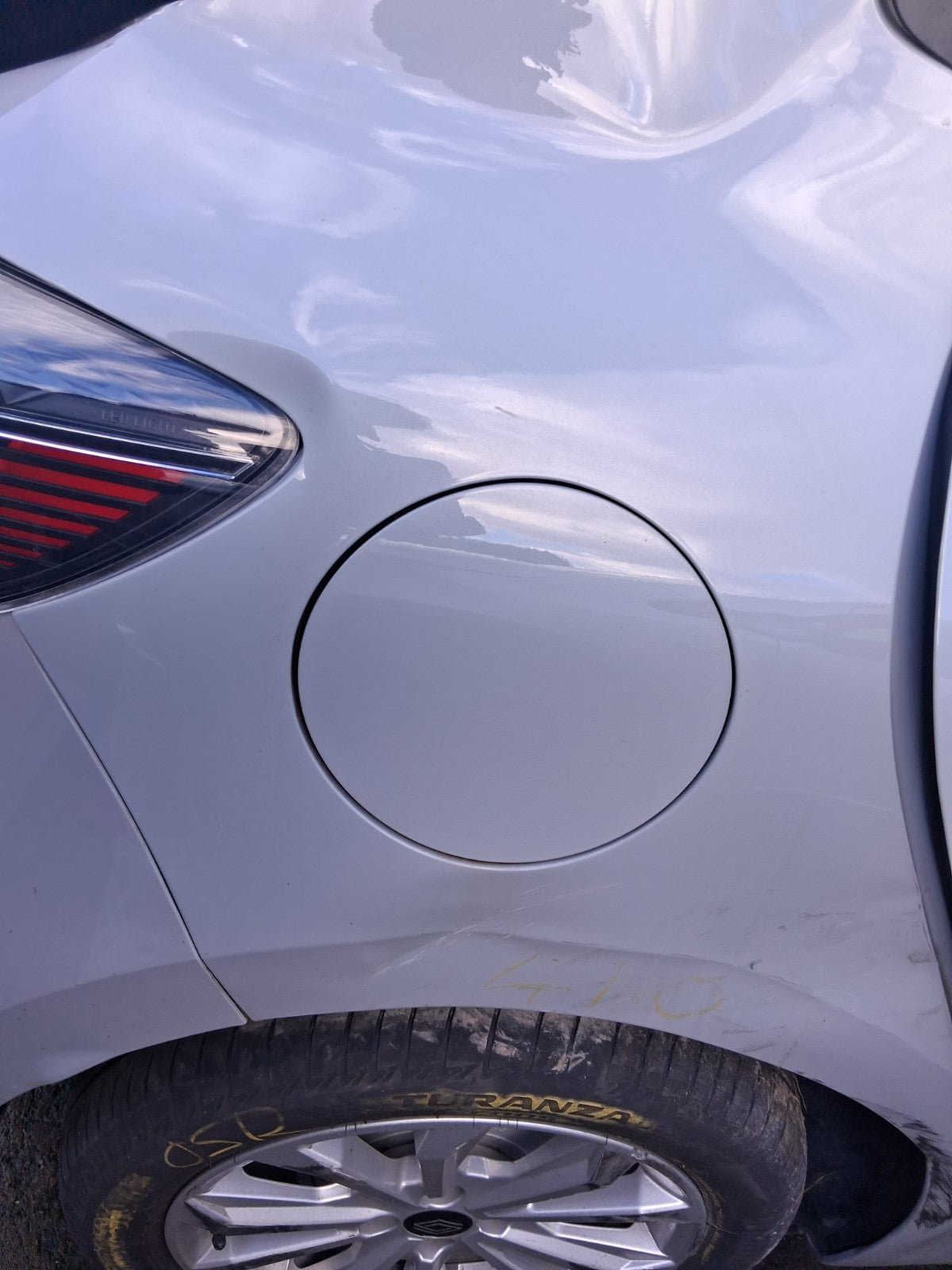 2024 RENAULT CLIO FACELIFT MK5 FUEL FLAP LID COVER GREY
