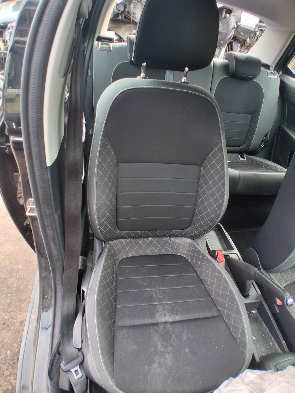 2020 SKODA FABIA MK3 NJ HATCHBACK OSF DRIVER SIDE FRONT RIGHT COMPLETE SEAT