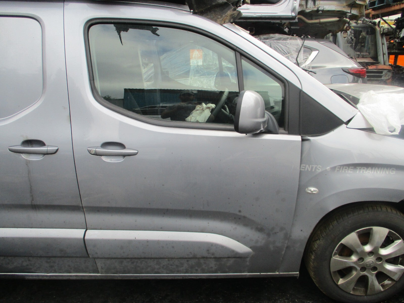 2019 VAUXHALL COMBO E MK4 OSF DRIVER SIDE FRONT BARE DOOR GREY KCA