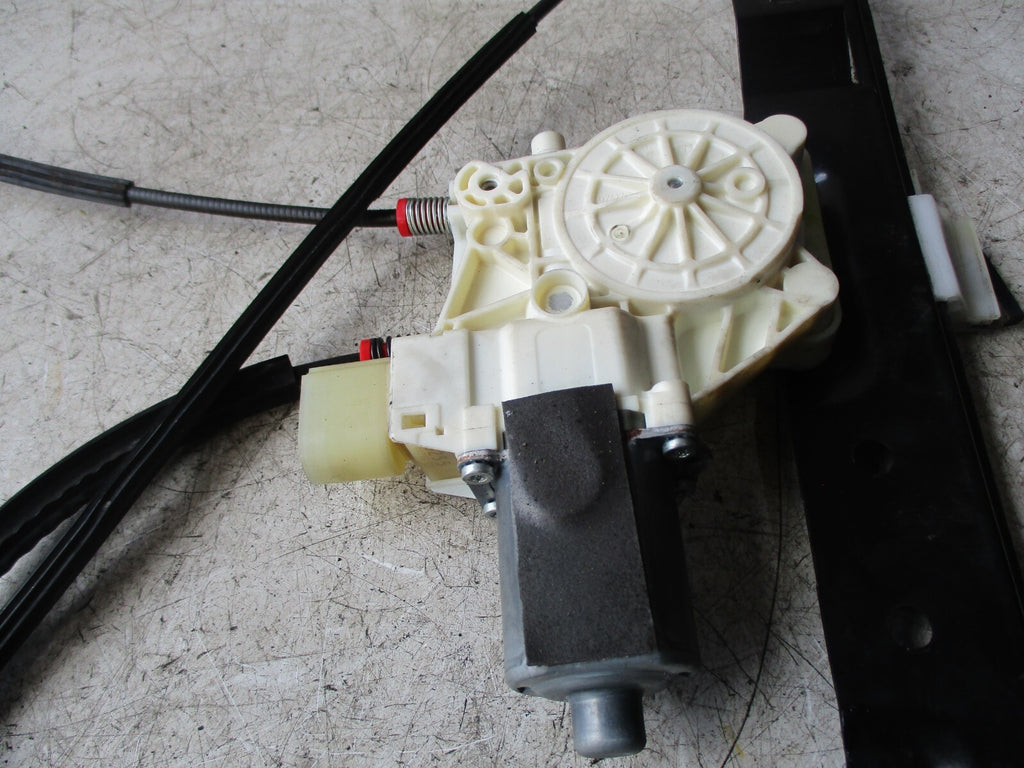FORD MONDEO 2019 NSR PASSENGER SIDE REAR WINDOW MOTOR & REGULATOR C04397101