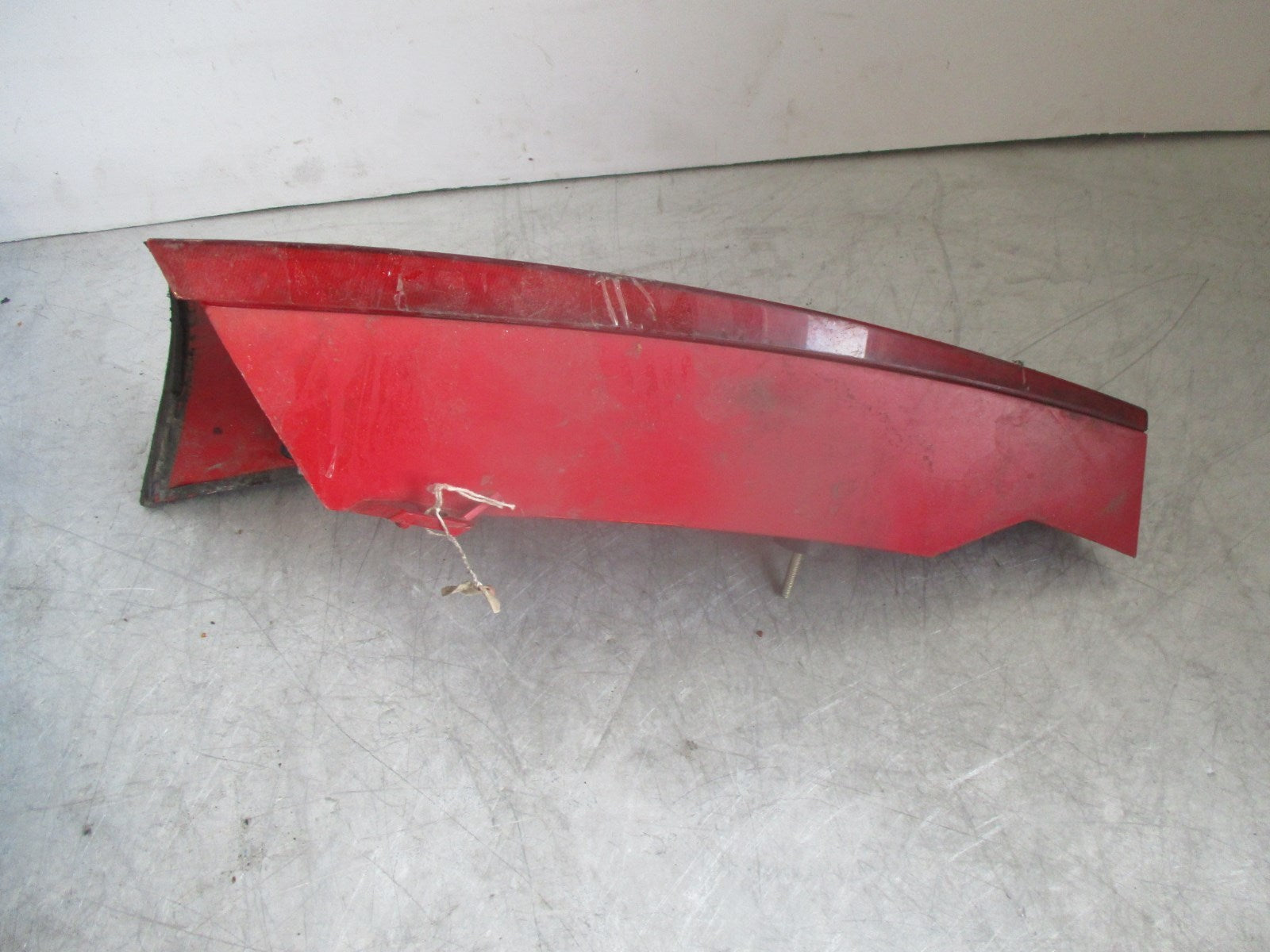 98-04 FORD FOCUS MK1 HATCHBACK OSR DRIVER SIDE REAR BRAKE TAIL LIGHT 1M5113404A