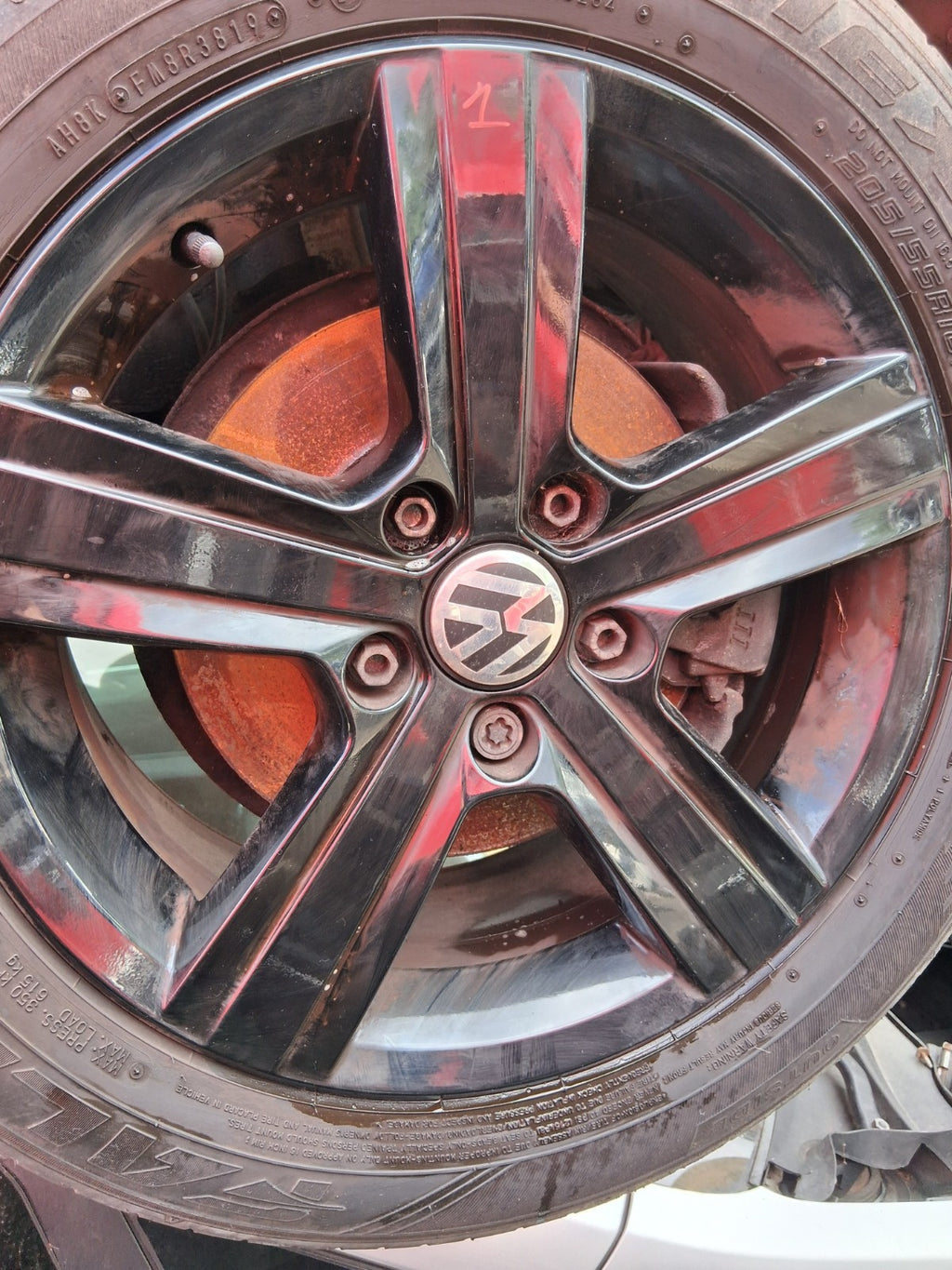 2016 VOLKSWAGEN GOLF MK7 16 INCH ALLOY WHEEL WITH TYRE 205/55R16