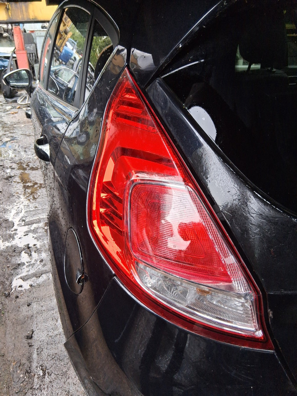 2014 FORD FIESTA MK7 NSR PASSENGER SIDE REAR LEFT TAIL LIGHT