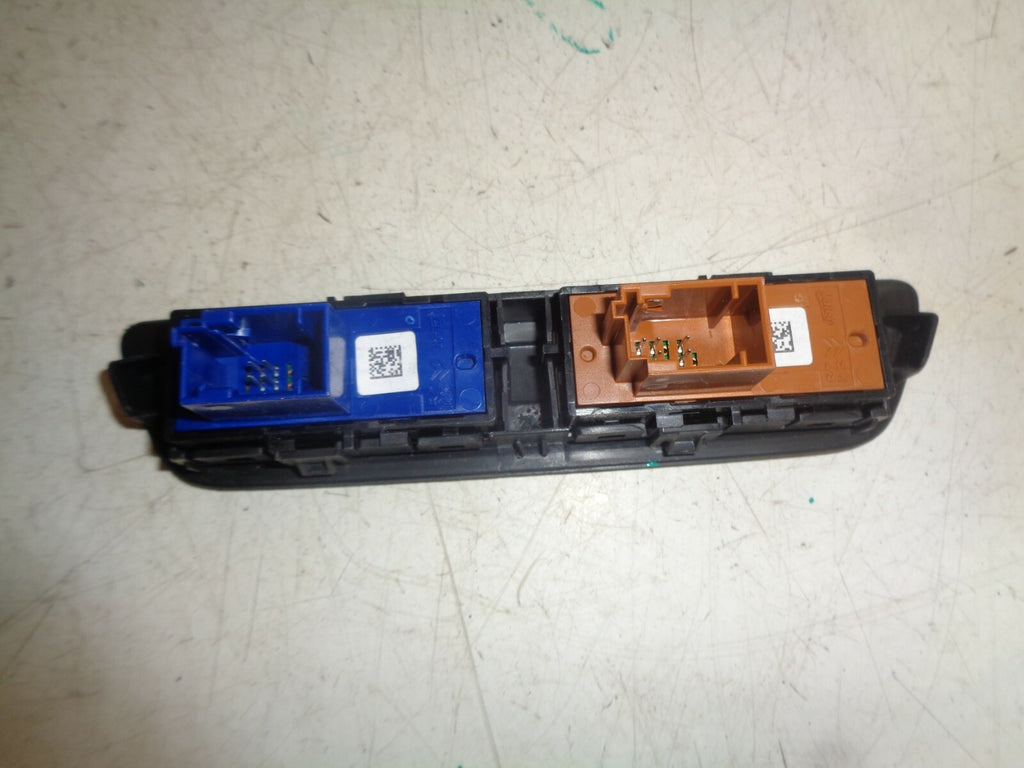 PEUGEOT 208 2012 ANTI SLIP SWITCH ECO SWITCH PANEL 98029931ZD