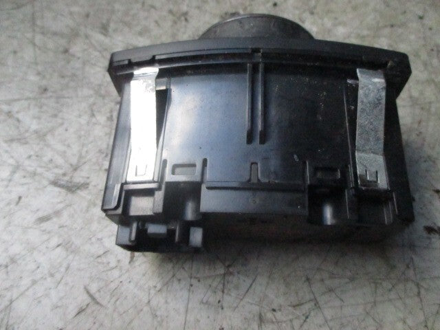 2017 FORD KA PLUS HEADLIGHT CONTROL SWITCH 10140378