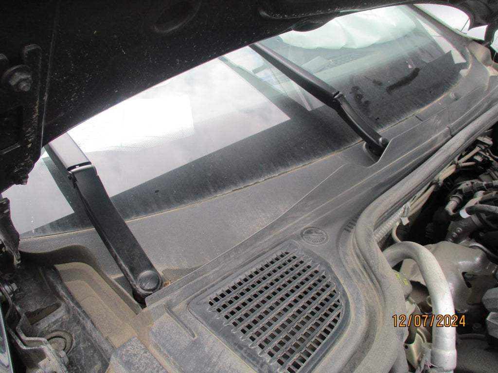 2023 VW VOLKSWAGEN GOLF MK8 FRONT WINDSCREEN WIPER MOTOR LINKAGES