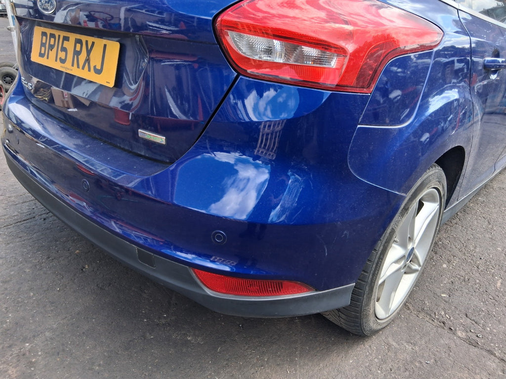2015 FORD FOCUS MK3 HATCHBACK REAR BUMPER PDC SENSOR DEEP IMPACT BLUE MET HF