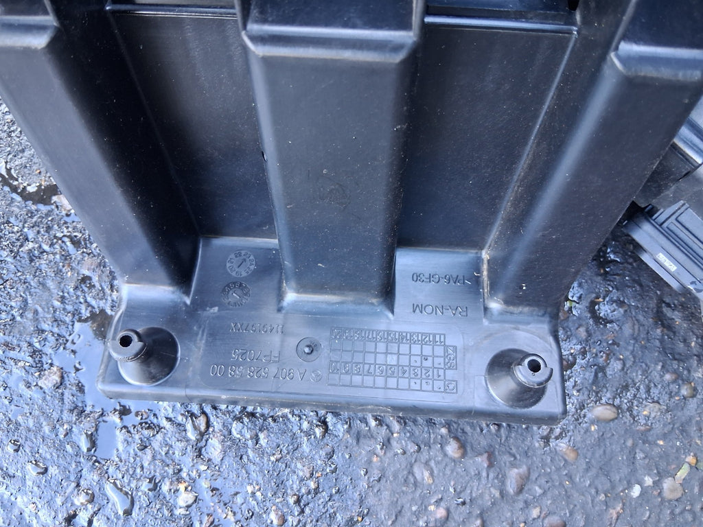 2018 MERCEDES BENZ SPRINTER W907 2.1 DIESEL AIR FILTER HOUSING BOX A9075285800
