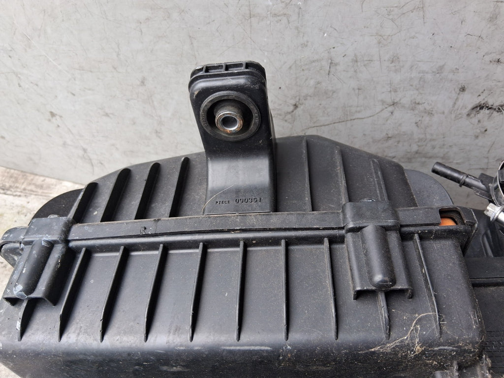 2012 PEUGEOT 208 AIR FILTER CLEANER BOX HOUSING BOX